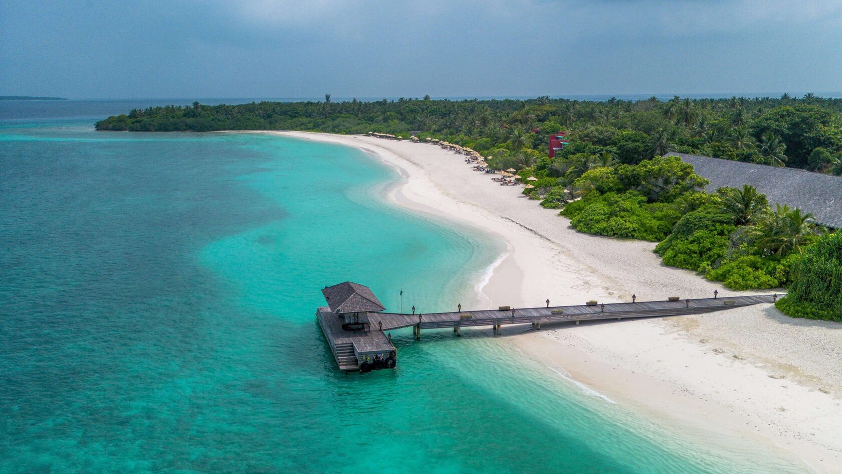 Мальдивы, вид на лагуну и пляж